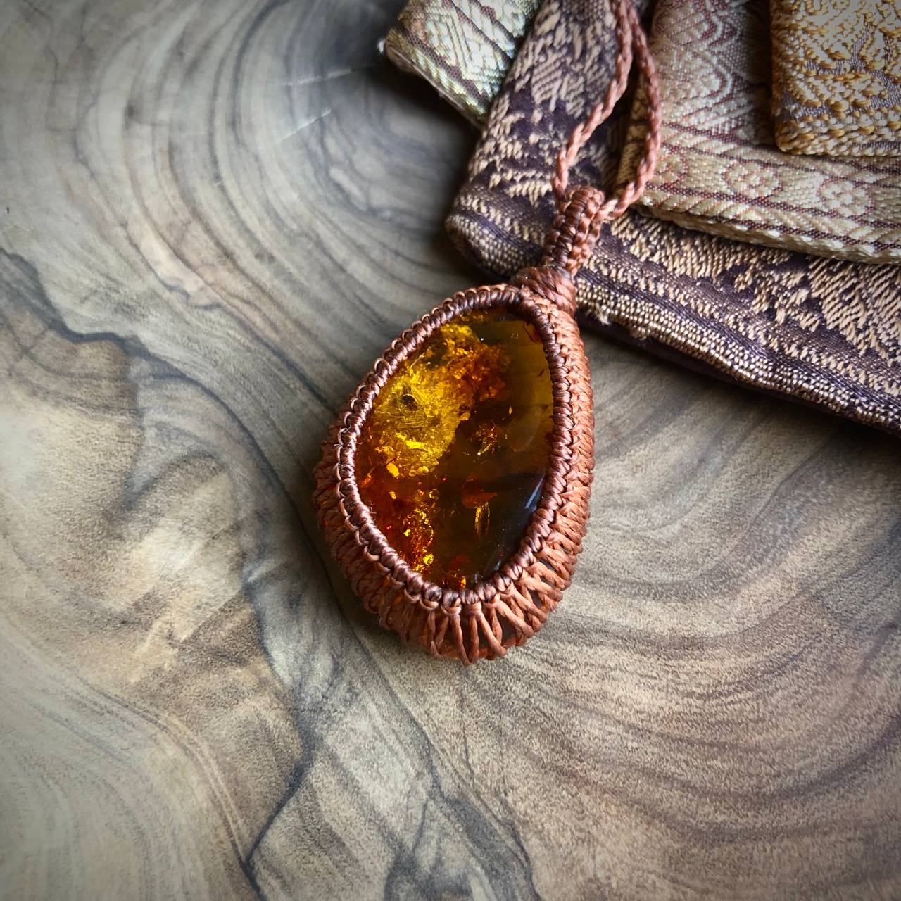 Barnsteen / Amber
