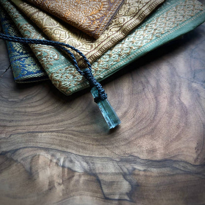 Indigoliet kristal (Blauwe Toermalijn)