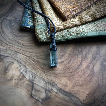 Indigoliet kristal (Blauwe Toermalijn)