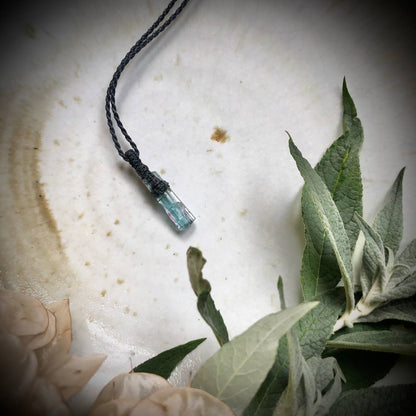 Indigoliet kristal (Blauwe Toermalijn)