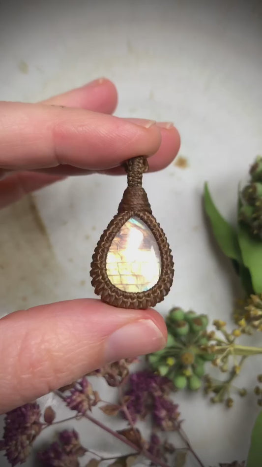 Groene Regenboogmaansteen